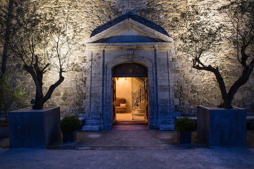 Château De Massillan Uchaux Exterior foto